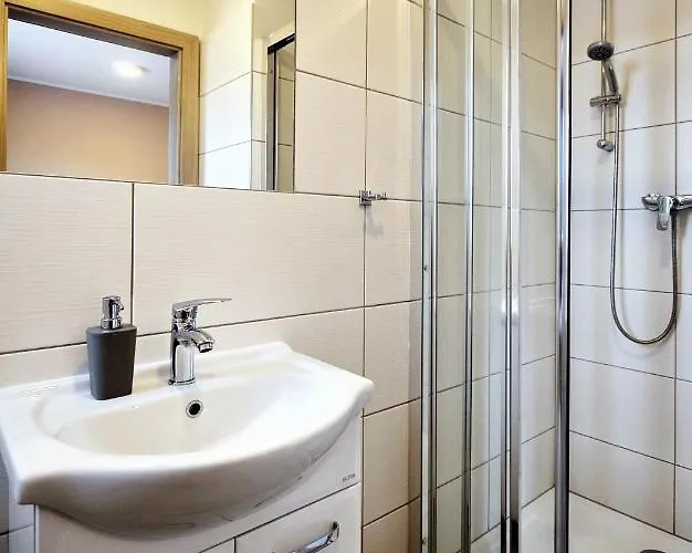 Baltic Vibes - Goscinne Semesterpark Kołobrzeg